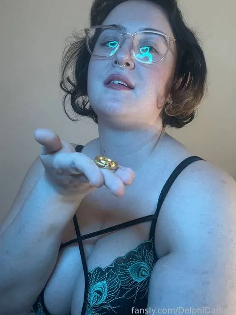 @DelphiDarling
