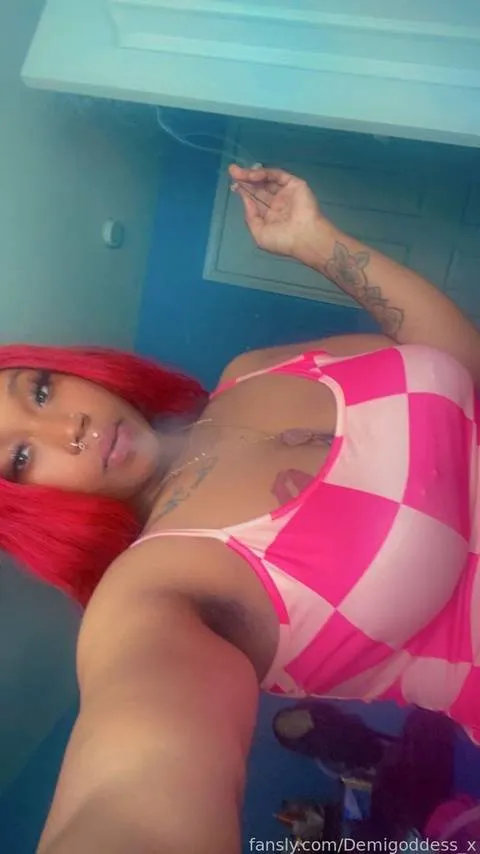 @Demigoddess_x