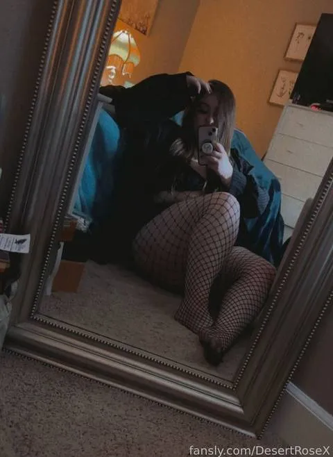 @DesertRoseX