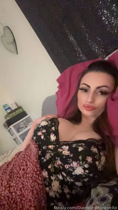 @DiamondMonroeXo