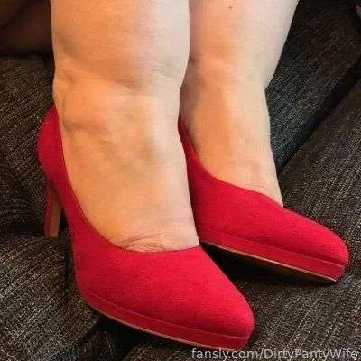 @DirtyPantyWife