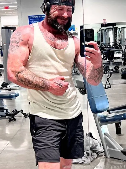@dominatingher69