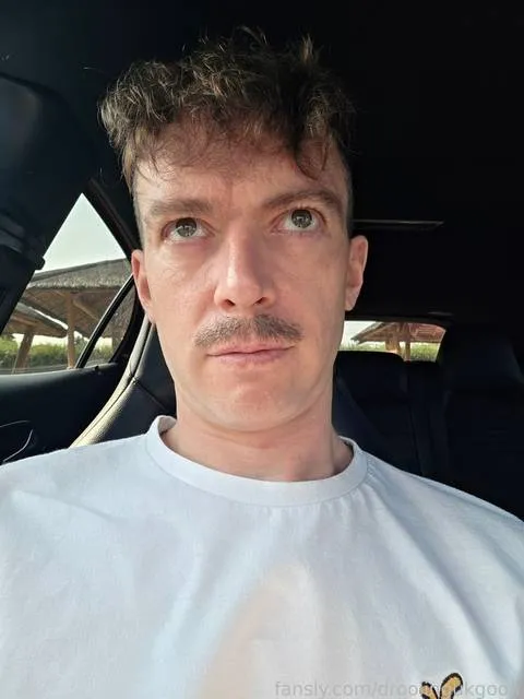 @droolingukgoon