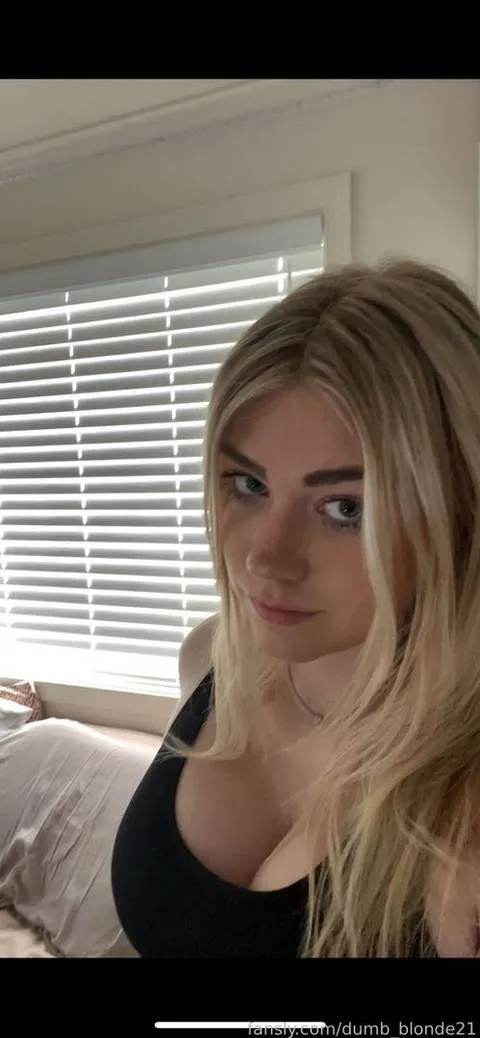 @dumb_blonde21