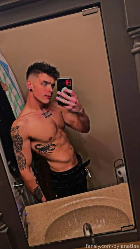 @dylanatlas