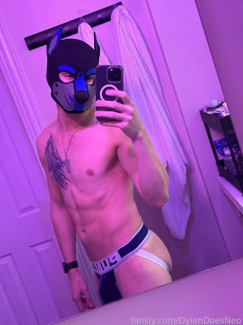 @DylanDoesNeo