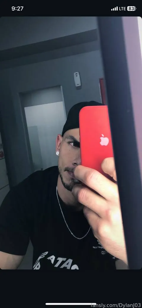 @DylanJ03