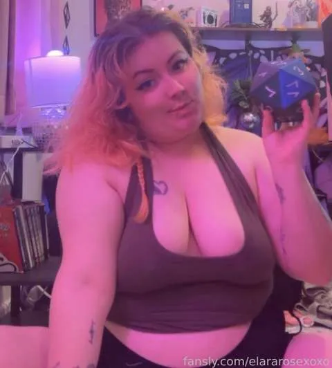 @elararosexoxo