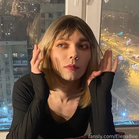 @ElenaBee