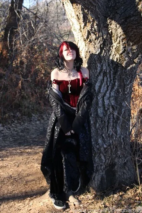 @elffuckingherself