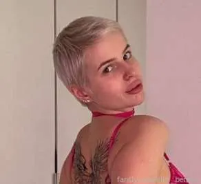 @eliz__benson
