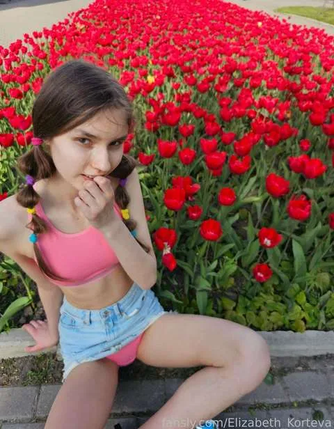 @Elizabeth_Korteva
