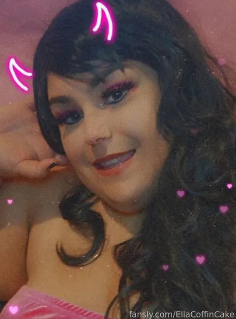 @EllaCoffinCake