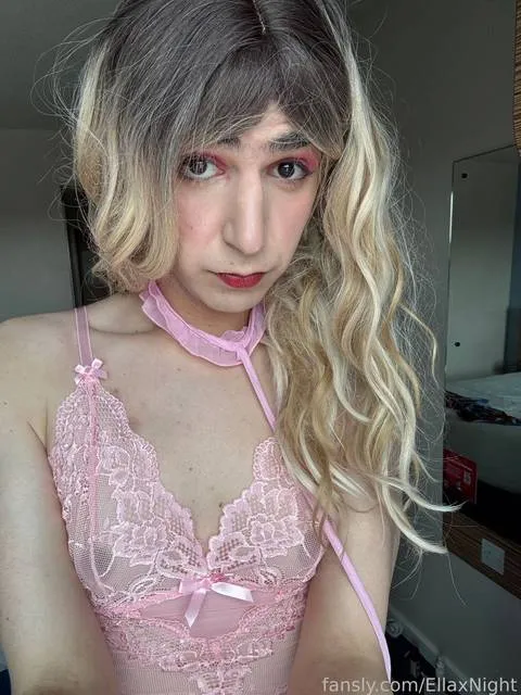 @EllaxNight