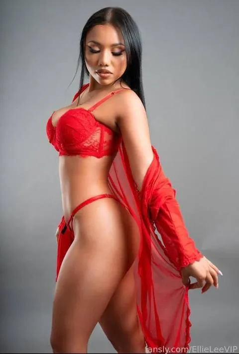 @EllieLeeVIP