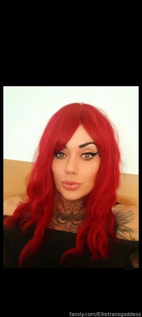 @Ellietransgoddess