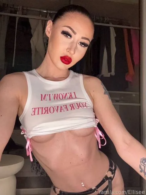 @Ellisee