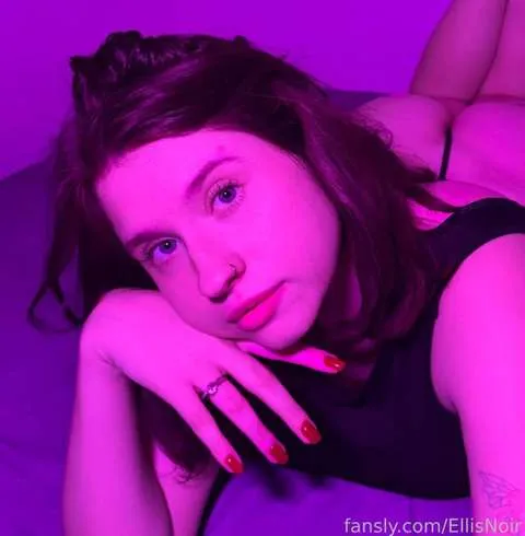 @EllisNoir