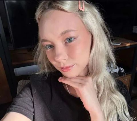 @Emily_Rook