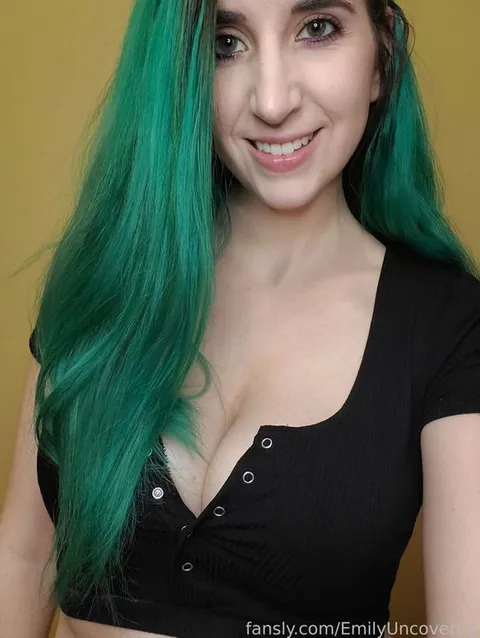 @EmilyUncovered