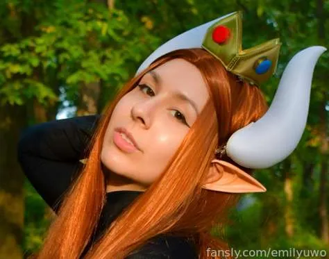 @emilyuwo