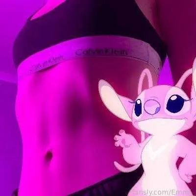 @Emmi_