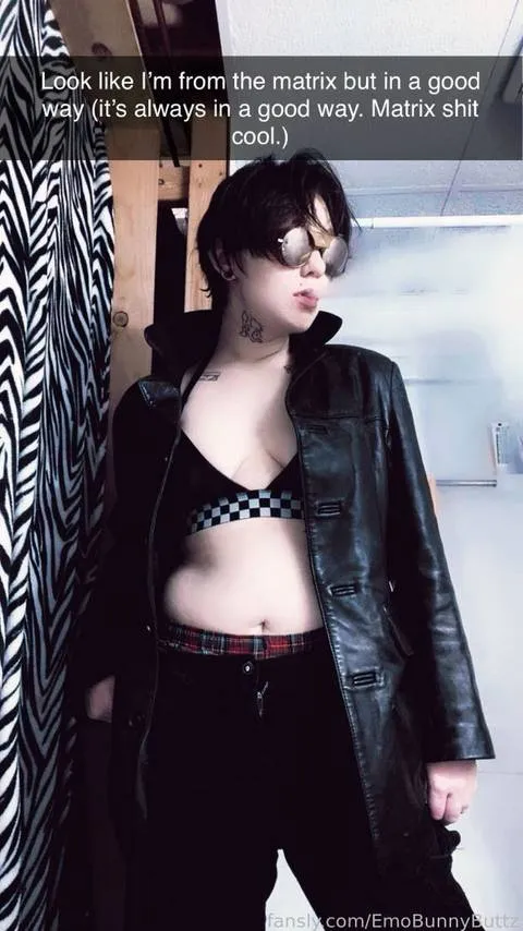 @EmoBunnyButtz