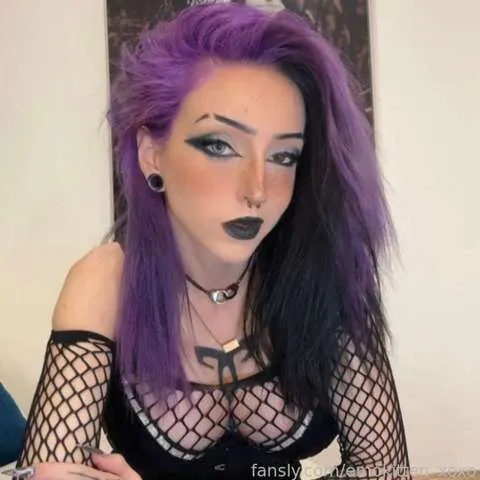 @emokitten_xoxo
