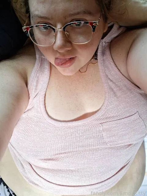 @EmoxKitty