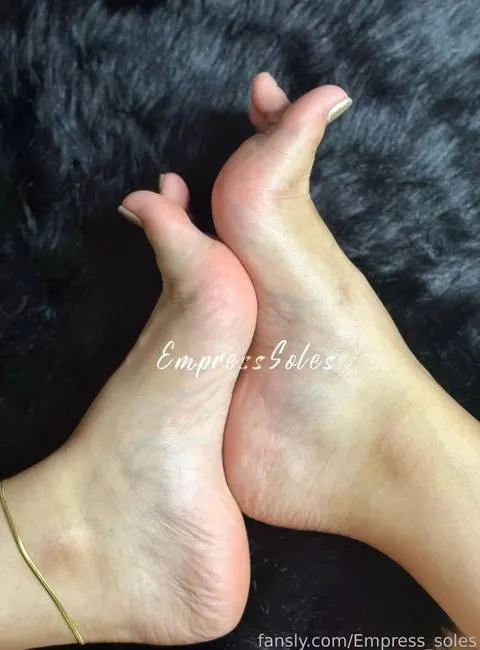 @Empress_soles