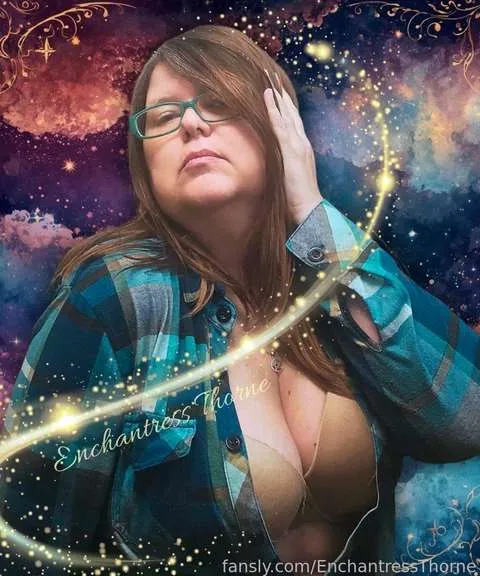 @EnchantressThorne