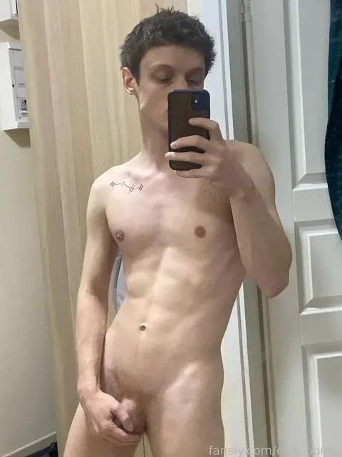 @erik_borne