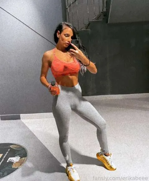 @erikabeee