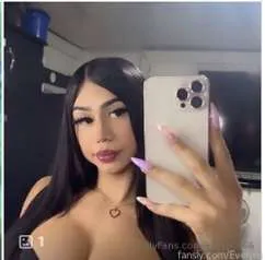 @Evelyns