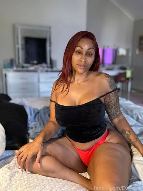 @EvetteG