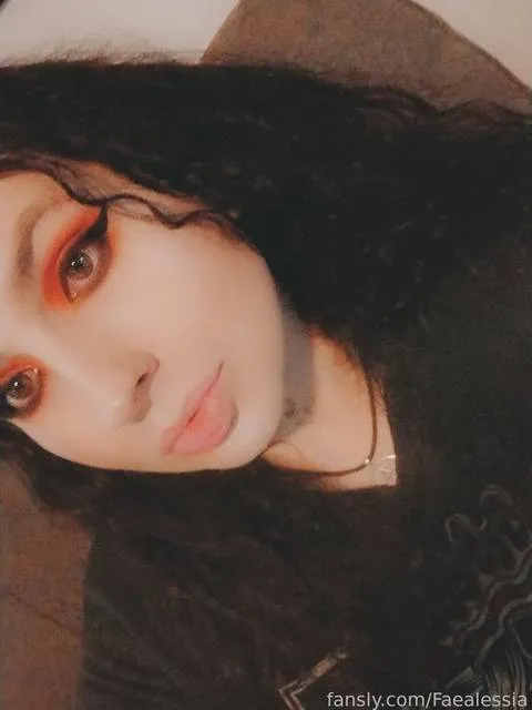 @Faealessia