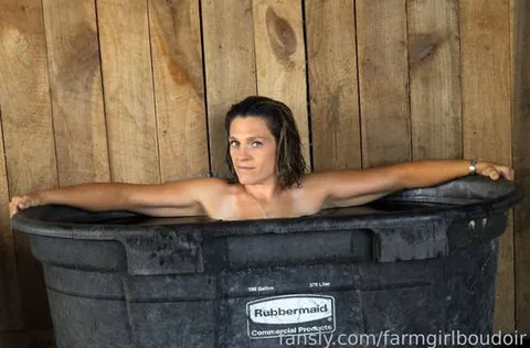 @farmgirlboudoir