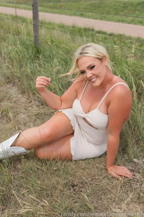 @femalefarmerrancher