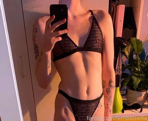 @fembotbella