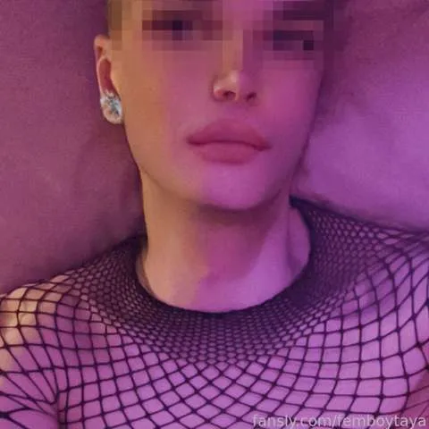 @femboytaya