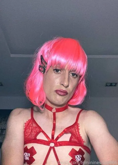 @femininesissy666