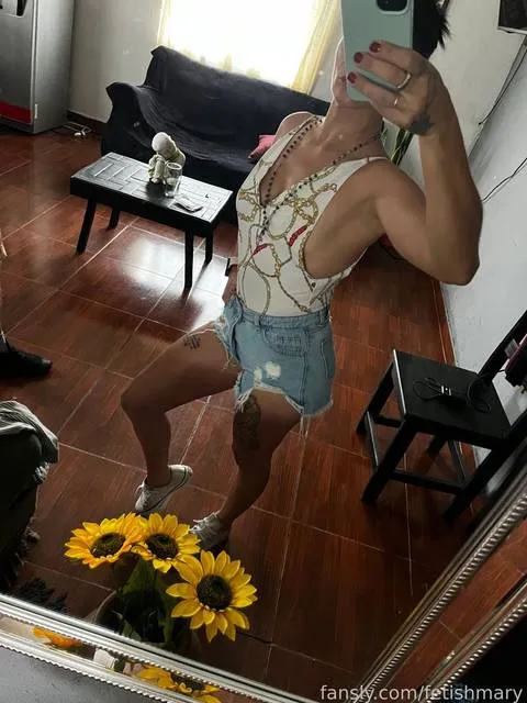 @fetishmary