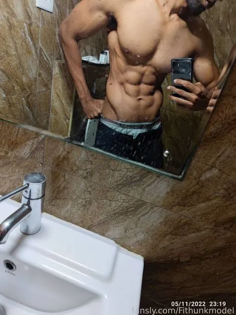 @Fithunkmodel
