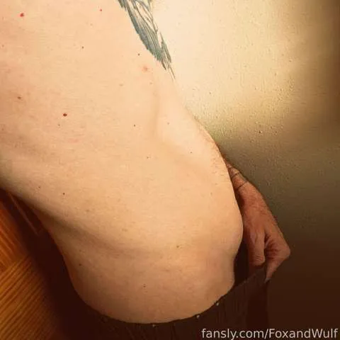 @FoxandWulf