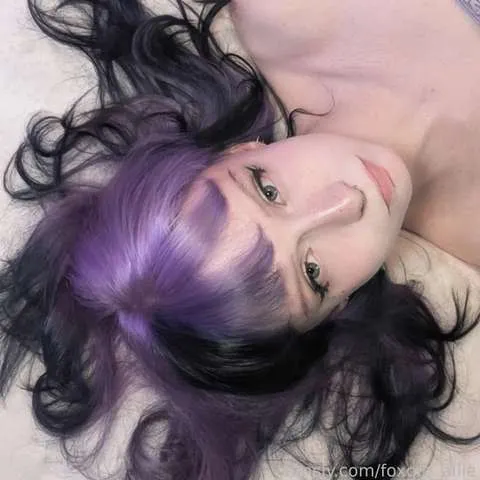 @foxgirl_allie
