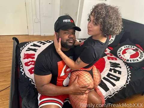 @FreakMobXXX