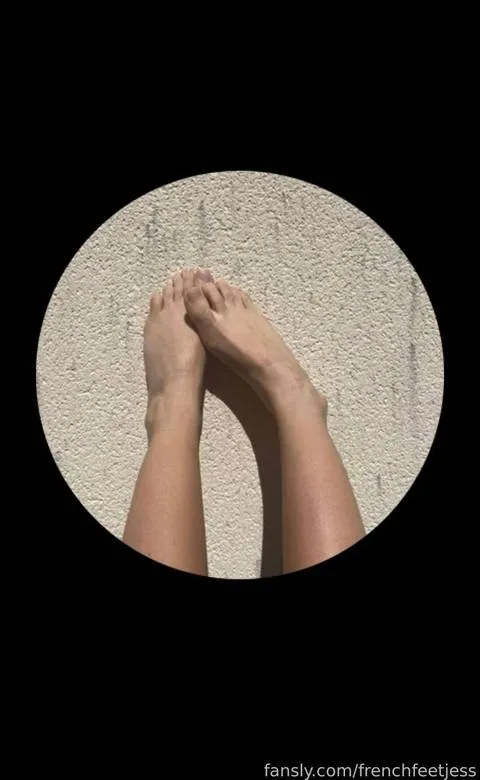 @frenchfeetjess