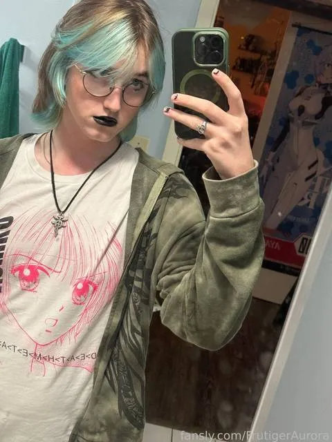 @FrutigerAurora