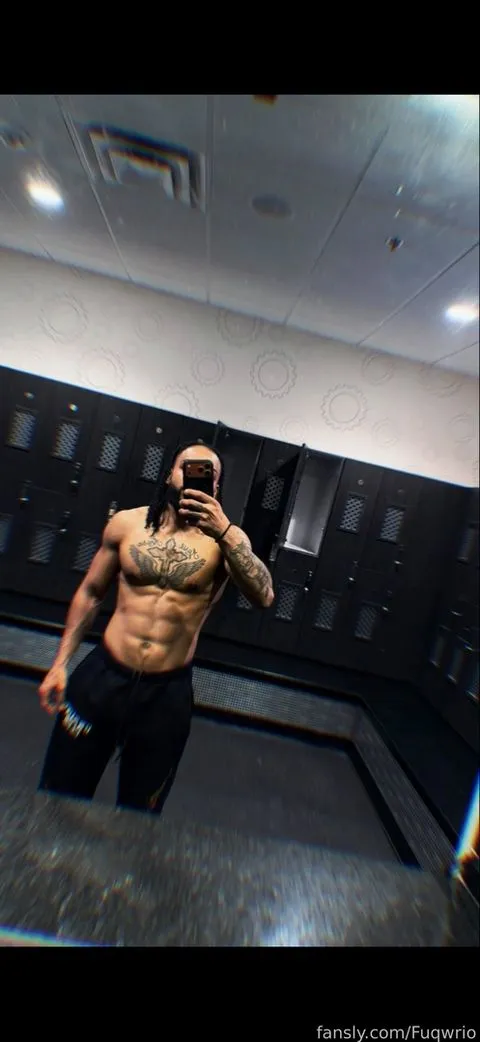 @Fuqwrio