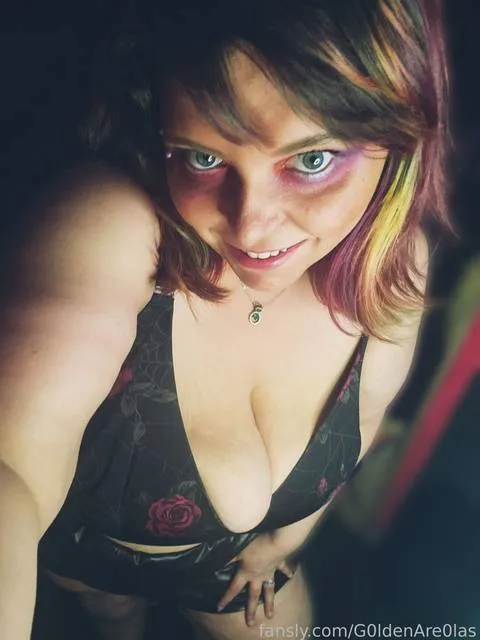 @G0ldenAre0las